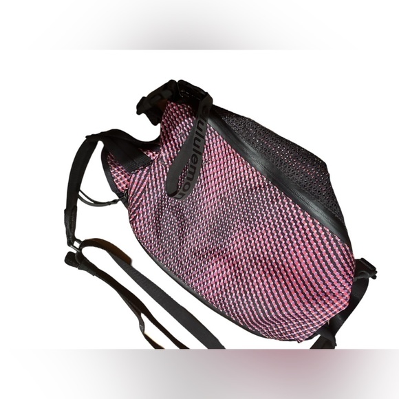 Lululemon All Hours Belt Bag Seawheeze - Picture 6 of 12